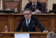 Тома Биков Това е практически вот на недовериеОт ГЕРБ СДС искат още