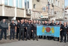 Екипите на дежурните части в затворите арестите и звената за