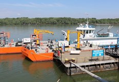 Днес бяха кръстени двете нови баржи снабдени с оборудване за