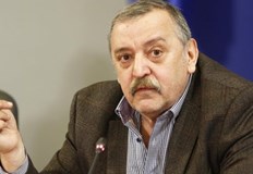 У нас хората над 40 години всички до един са