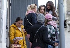 Отново са дни на истерия Този път покрай местенето на