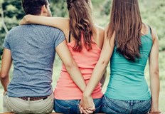 Няколко причини за неяРомантичните филми и сериали които гледаме и