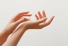 Ръцете са една от първите части на тялото които показват