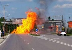 Пламъците са достигали височина от около 30 40 метраПожар