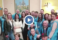 Актрисата е в Украйна като пратеник на ООНАнджелина Джоли се