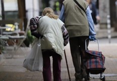 Увеличение на пенсиите един път през юли и втори