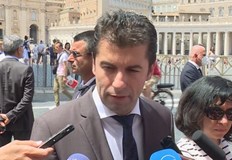 Премиерът Кирил Петков продължава да настоява за свикване на КСНС