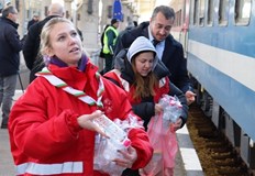 Това съобщиха от Областна администрацияПрограмата за настаняване на бягащите от