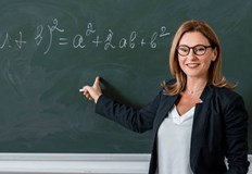 Близо 72 от педагогическите специалисти са с увеличени заплати още