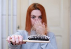 Повечето дами изпитват истински ужас от пролетния косопадВ интерес на