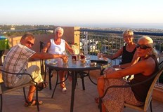 В Кипър пенсионери с ниски доходи ще могат да отидат