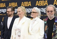АББА се завръща на сцената В Лондон започва поредица от концерти