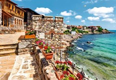 Съчетал модерен облик и традиции нов и стар град със