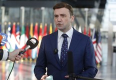 Министърът на външните работи на РСМ е предупредил своите колеги от