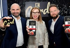 Картата дава възможност до пет потребителя да бъдат свързани в