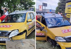 Таксиметров шофьор катастрофира край Кауфланд на булевард Христо Ботев в