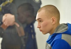Вадим Шишимарин е първият руски войник съден за военни престъпленияУкраинската
