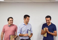 По първоначална информация обсъжданата тема е била УкрайнаИзпълнителното бюро на