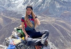 Силвия Аздреева изкачи и връх ЛхотцеВпечатляващо постижение записа Силвия Аздреева която
