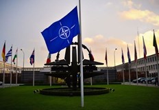 Финландският президент Саули Нинисто обяви че страната му ще реши