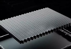 Клетките са с графитни електроди и специален електролитГрупа изследователи от Tesla и