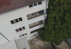 Екипите на пожарната пристигнали бързо но четирима души вече били