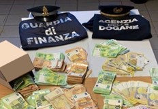 Българска семейна двойка пътуваща с влак от Германия за Италия