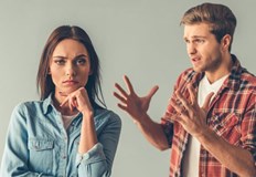 Господата вярват че не е задължително жената до тях да