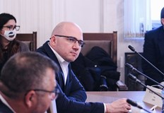 Летният туристически сезон закъснява а неизвестностите са много Все още