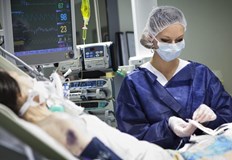 Починалите с диагноза КОВИД 19 по света са близо три пъти