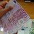 Румънка скри 41 000 евро в дамската си чанта
