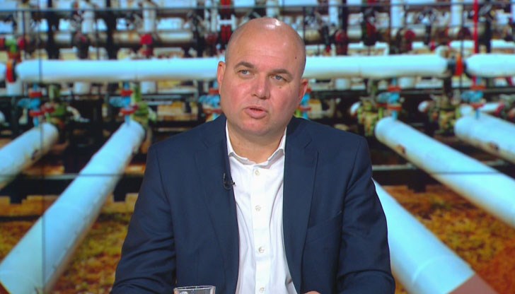 Според европейски анализи цената на петрола ще се качи с около 40%, а на газа - със 100% при пълно ембарго на руския газ, обяви Георги Кадиев
