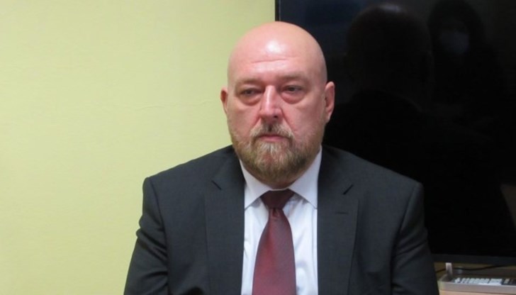 Нека светлината на празника озари делата ви!, пише Анатоли Станев