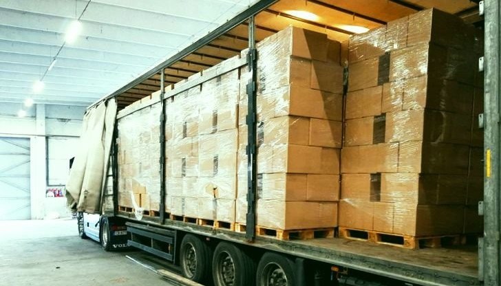В транспортните документи пишело, че превозваният товар е „бягаща пътека и части“ за получател в България