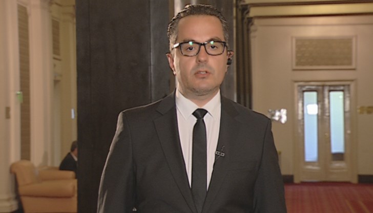 "Ако ние не унищожим това правителство, то ще унищожи всичко останало", заявиха от "Възраждане" "Ако ние не унищожим това правителство, то ще унищожи всичко останало", заявиха от "Възраждане"