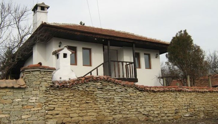 "Средните цени нараснаха от 20 - 25 000 евро на къща преди пандемията до близо 50 000 евро в първото тримесечие на 2022“, обясни Полина Стойкова