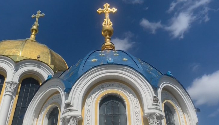 Украйна бе под духовното ръководство на Москва от няколко века насам