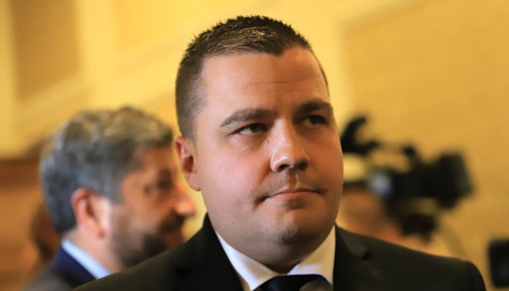 Депутатите от ИТН ще гласуват по съвет за военната помощ, обясни той Депутатите от ИТН ще гласуват по съвет за военната помощ, обясни той