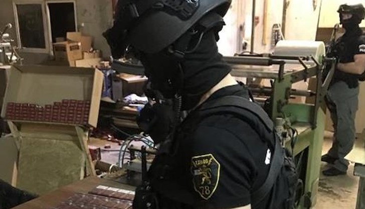 Тя е свързана с убития в София бивш полицай