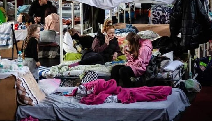 За последното денонощие близо 3 700 украинци са напуснали страната ни За последното денонощие близо 3 700 украинци са напуснали страната ни