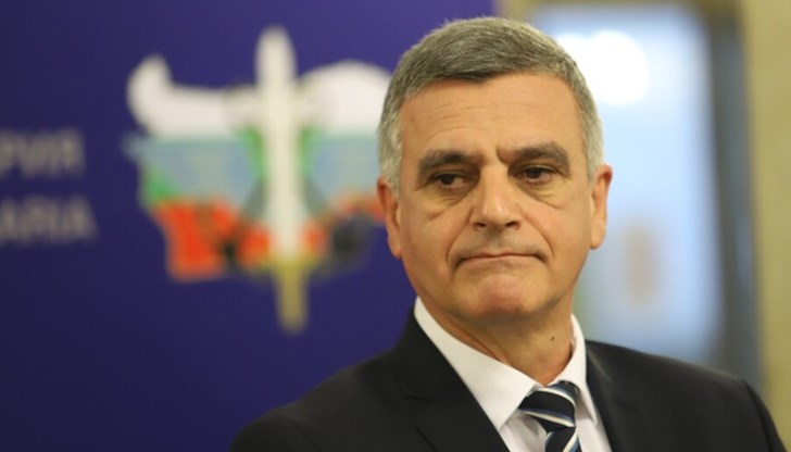 Стефан Янев трудно ще пробие с партия, от този храст заек няма да изскочи, коментира Илиян Василев