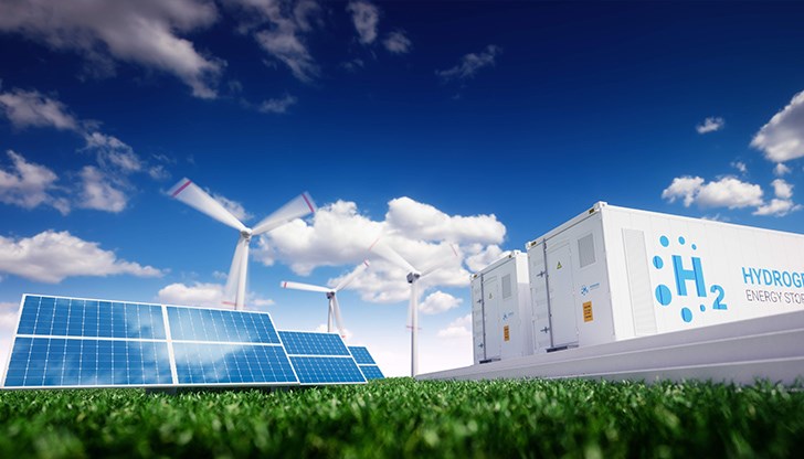 Иновативната технология използва слънчевата енергия и питейна вода, и ще може да зарежда малки превозни средства