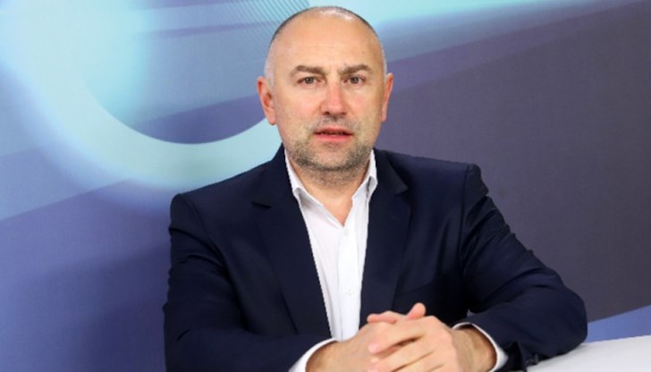 Това нещо не се спазва и като коалиционно споразумение, в което е записано, че след обществено обсъждане се пристъпва към тези стъпки, коментира председателят на бюджетната комисия в НС Това нещо не се спазва и като коалиционно споразумение, в което е записано, че след обществено обсъждане се пристъпва към тези стъпки, коментира председателят на бюджетната комисия в НС