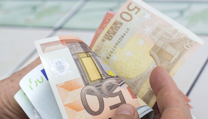 В рекордните години гурбетчиите пращаха средно по 100 млн. евро на месец, а сега сумите не достигат и 15 млн. лева