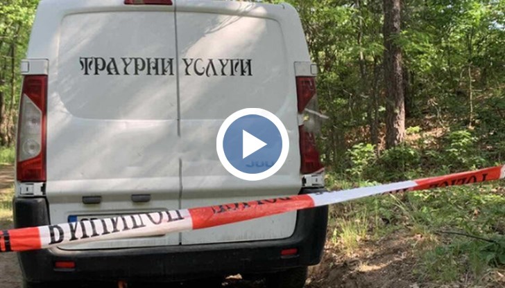 „За този човек повече от 20 години се носят легенди как „колил и бесил” в Банкя, как едва ли не само той има право да определя гробните места”, обясни  Стоян Макравеев