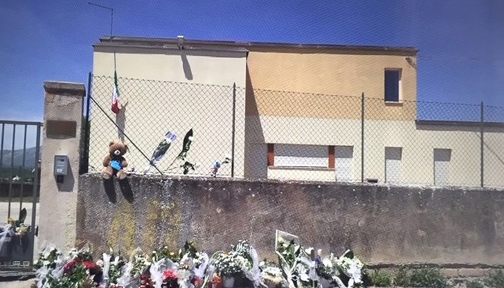 След като паркираната кола на жената тръгва по нанадолнище, прегазва 6 деца