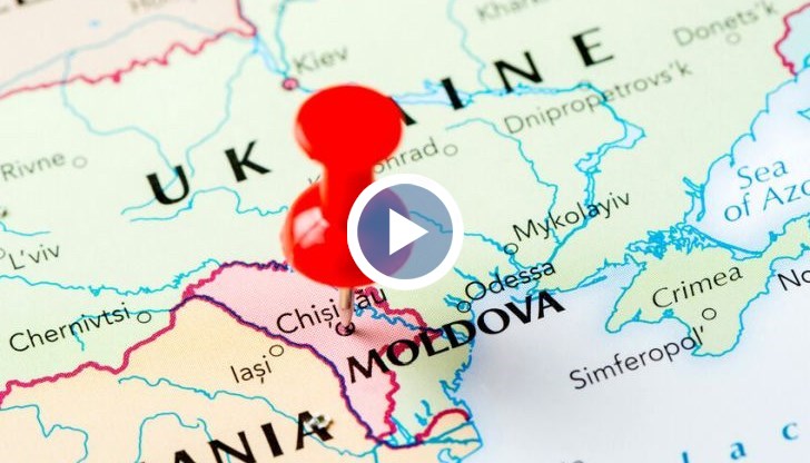 "Властите и хората са обезпокоени, но Молдова не е заплашена директно. Гражданите по-внимателно следят какво става извън страната. Политиците показват, че ситуацията е под контрол", заяви молдовският журналист Олег Косих