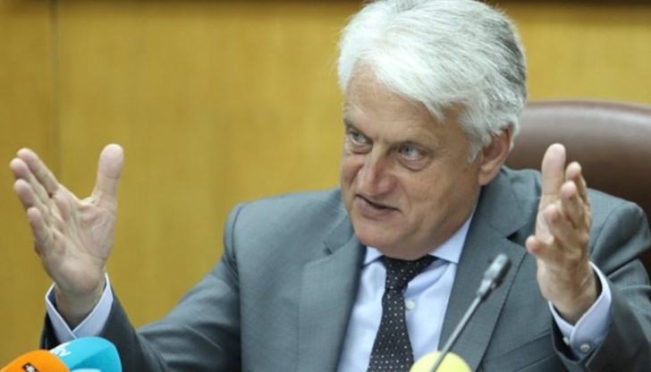 Рашков: Заплатите в МВР ще бъдат увеличени Рашков: Заплатите в МВР ще бъдат увеличени