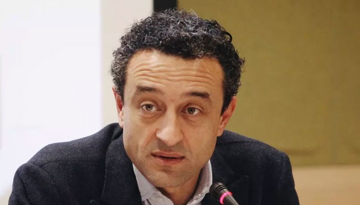 В ББР няма лобистки интереси, тя работи само в полза на малките и средни предприятия, допълни министърът