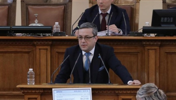 Тома Биков: Това е практически вот на недоверие Тома Биков: Това е практически вот на недоверие